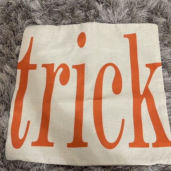 Halloween Pillow Covers 18X18 Set of 4 Trick or Treat Pillow Covers - Picture 10 of 13